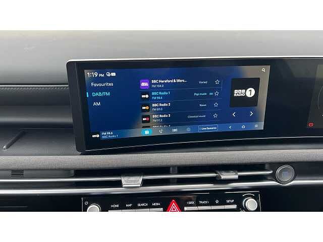 Hyundai TUCSON Tucson 1.6T Hybrid 215ps Ultimate AU Atlas White