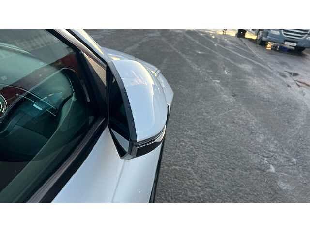 Hyundai TUCSON TUCSON 1.6 TGDi Hybrid 230 Ultimate 5dr 2WD Auto WHITE