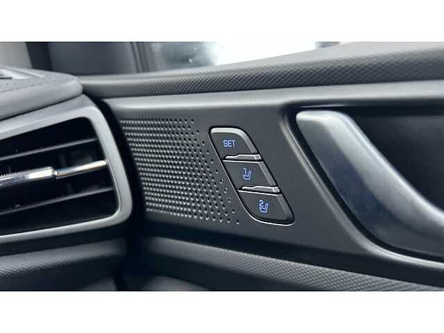 Hyundai Ioniq IONIQ 1.6 GDi Hybrid Premium SE 5dr DCT