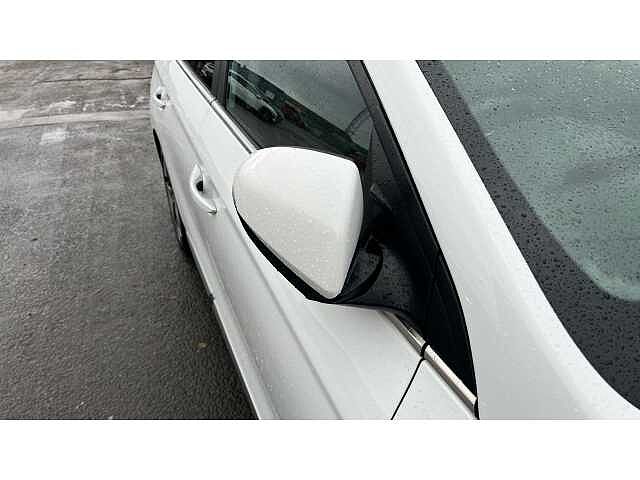 Hyundai Ioniq IONIQ 1.6 GDi Hybrid Premium SE 5dr DCT