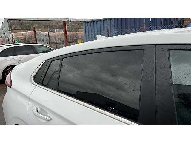 Hyundai Ioniq IONIQ 1.6 GDi Hybrid Premium SE 5dr DCT
