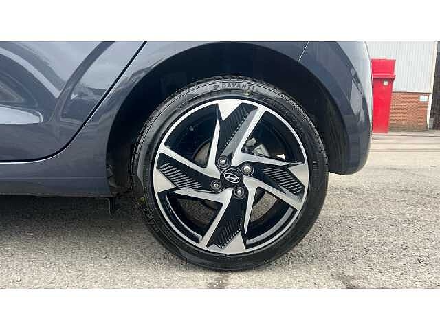 Hyundai i10 I10 1.2 [79] Premium 5dr Auto [Nav]