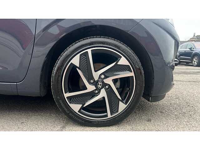 Hyundai i10 I10 1.2 [79] Premium 5dr Auto [Nav]