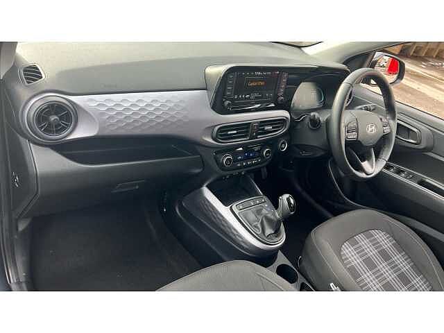 Hyundai i10 I10 1.2 [79] Premium 5dr Auto [Nav]