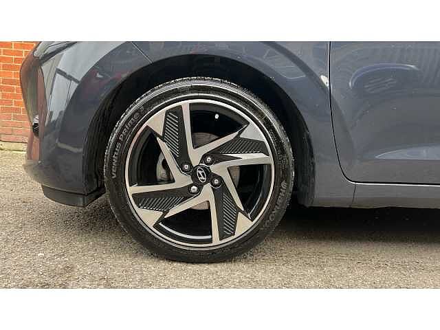 Hyundai i10 I10 1.2 [79] Premium 5dr Auto [Nav]