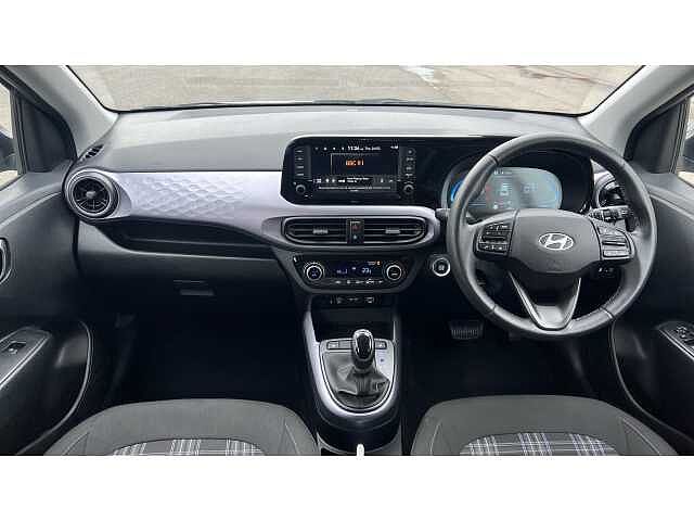 Hyundai i10 I10 1.2 [79] Premium 5dr Auto [Nav]