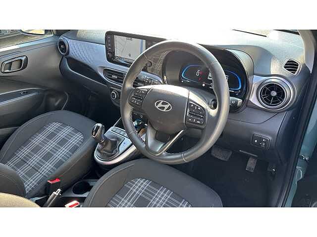 Hyundai i10 I10 1.2 [79] Premium 5dr Auto [Nav]