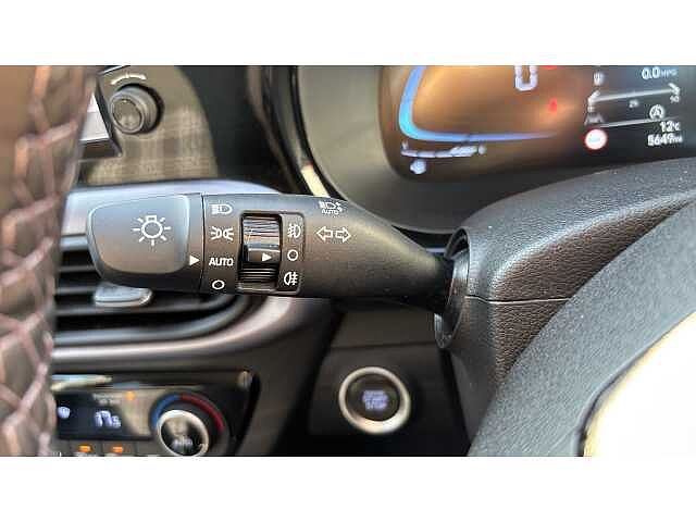 Hyundai i10 I10 1.2 [79] Premium 5dr Auto [Nav]