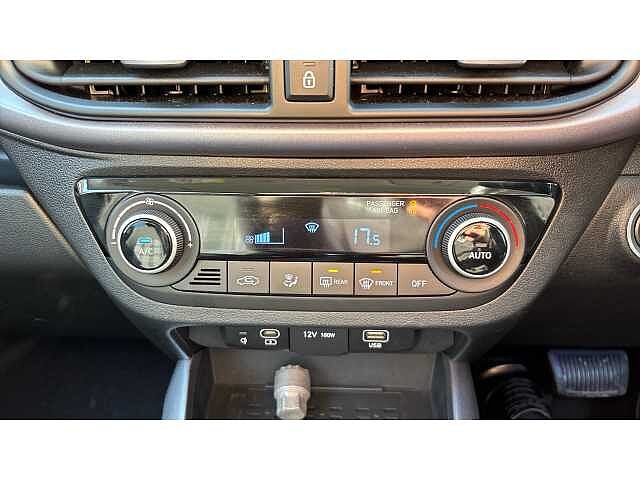 Hyundai i10 I10 1.2 [79] Premium 5dr Auto [Nav]