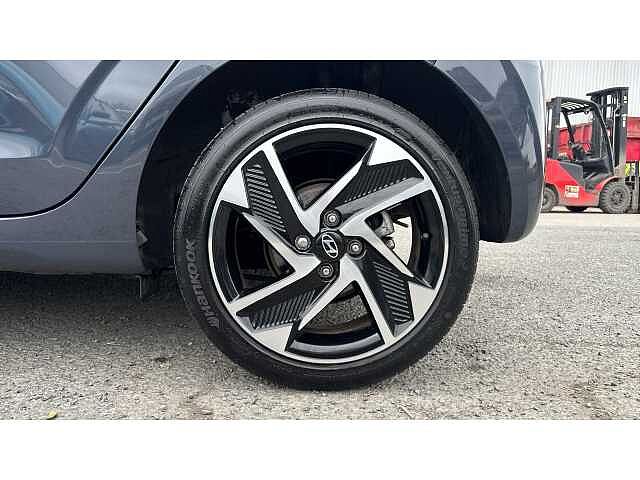 Hyundai i10 I10 1.2 [79] Premium 5dr Auto [Nav]