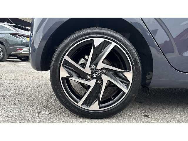 Hyundai i10 I10 1.2 [79] Premium 5dr Auto [Nav]