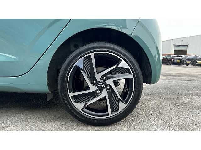 Hyundai i10 I10 1.2 [79] Premium 5dr Auto [Nav]