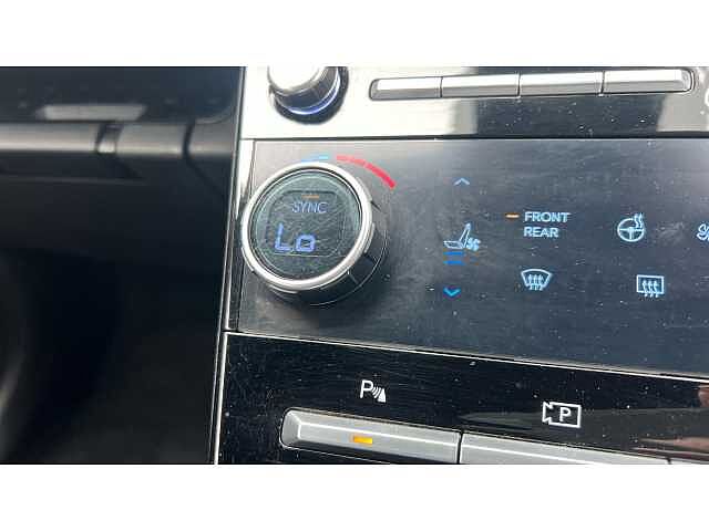 Hyundai Santa Fe SANTA FE 1.6 TGDi Hybrid Calligraphy 5dr 4WD Auto