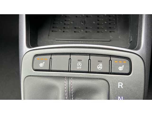 Hyundai i10 I10 1.2 [79] Premium 5dr Auto [Nav]