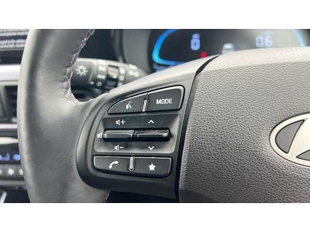 Hyundai i10 I10 1.2 [79] Premium 5dr Auto [Nav]