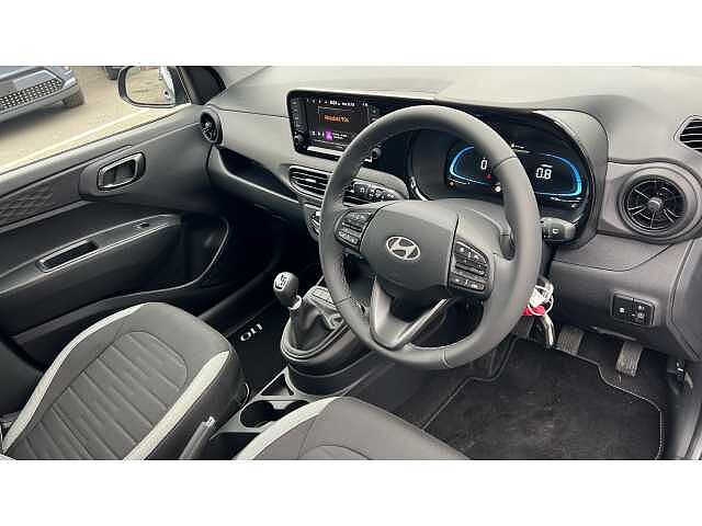 Hyundai i10 i10 5Dr HAT 1.0 MPi 63ps Advance NAV