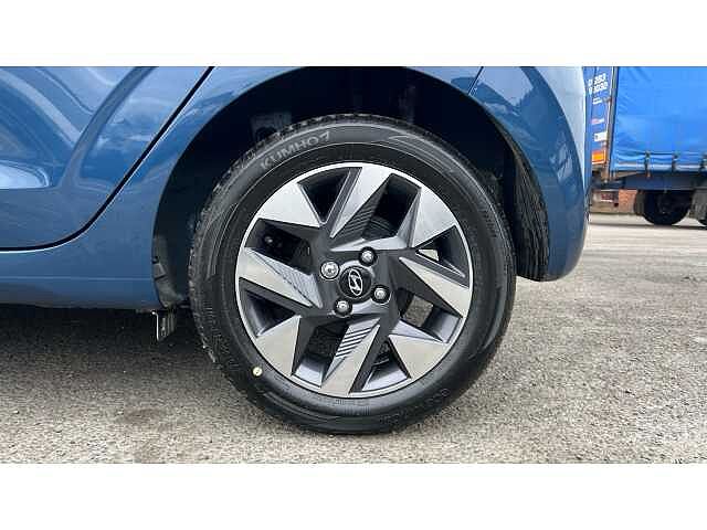 Hyundai i10 i10 5Dr HAT 1.0 MPi 63ps Advance NAV