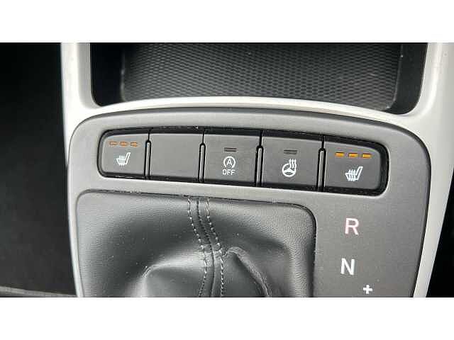 Hyundai i10 I10 1.0 MPi Premium 5dr Auto