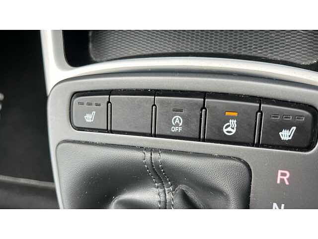 Hyundai i10 I10 1.0 MPi Premium 5dr Auto