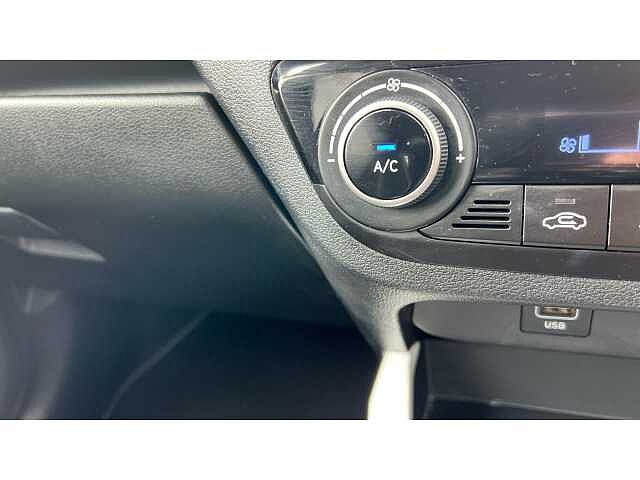 Hyundai i10 I10 1.0 MPi Premium 5dr Auto