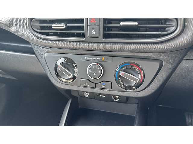 Hyundai i10 I10 1.0 [63] Advance 5dr Auto [Nav]