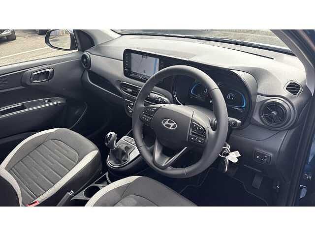 Hyundai i10 i10 5Dr HAT 1.0 MPi 63ps Advance NAV AU