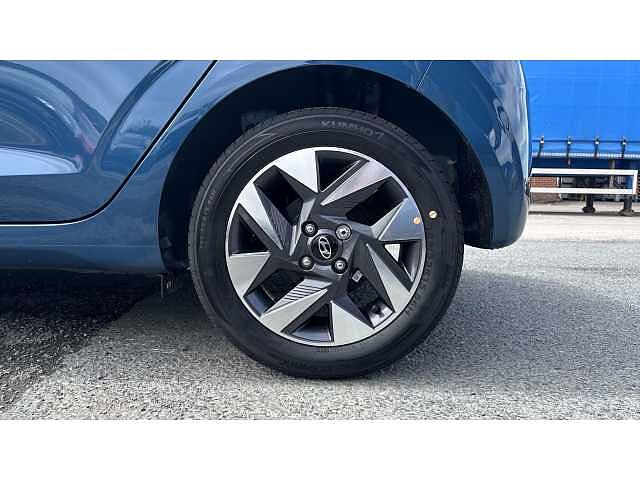 Hyundai i10 i10 5Dr HAT 1.0 MPi 63ps Advance NAV AU