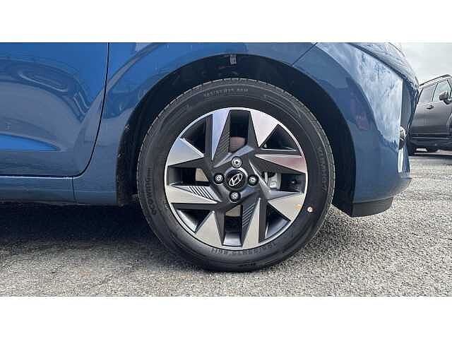Hyundai i10 i10 5Dr HAT 1.0 MPi 63ps Advance NAV AU