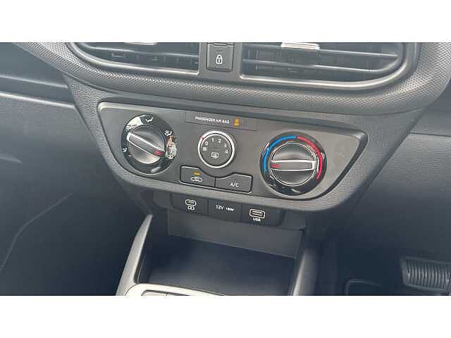 Hyundai i10 i10 5Dr HAT 1.0 MPi 63ps Advance NAV AU