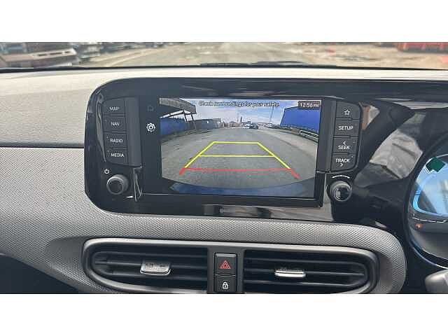 Hyundai i10 i10 5Dr HAT 1.0 MPi 63ps Advance NAV AU