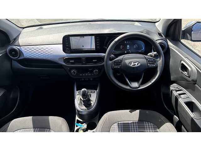 Hyundai i10 i10 5Dr HAT 1.2 MPi 79ps Premium NAV AU