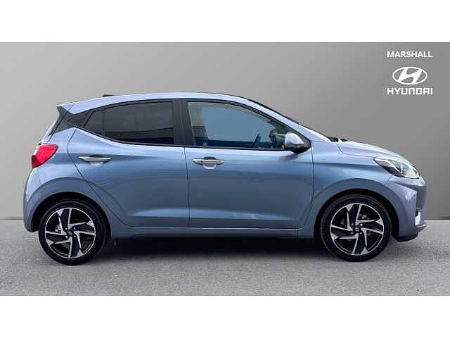 Hyundai i10 i10 5Dr HAT 1.2 MPi 79ps Premium NAV AU