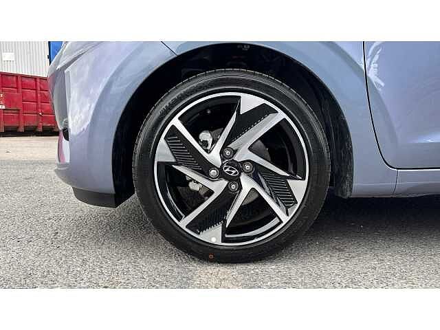 Hyundai i10 i10 5Dr HAT 1.2 MPi 79ps Premium NAV AU