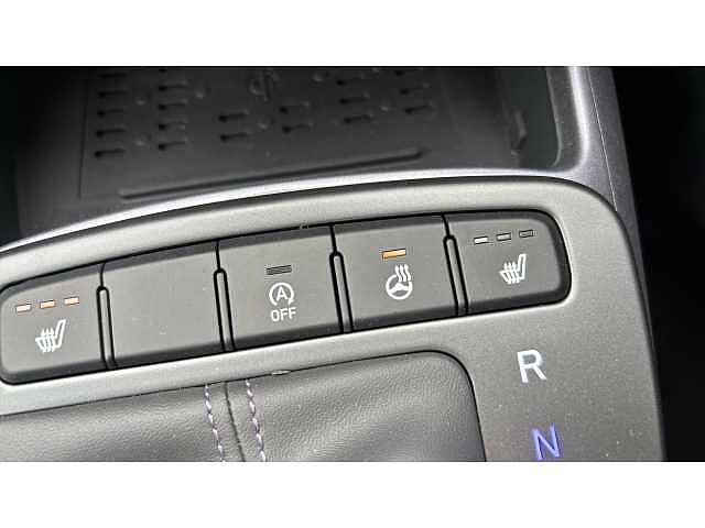 Hyundai i10 i10 5Dr HAT 1.2 MPi 79ps Premium NAV AU