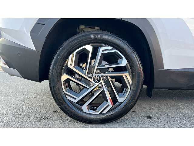 Hyundai TUCSON Tucson 1.6T Hybrid 239ps Ultimate AU White