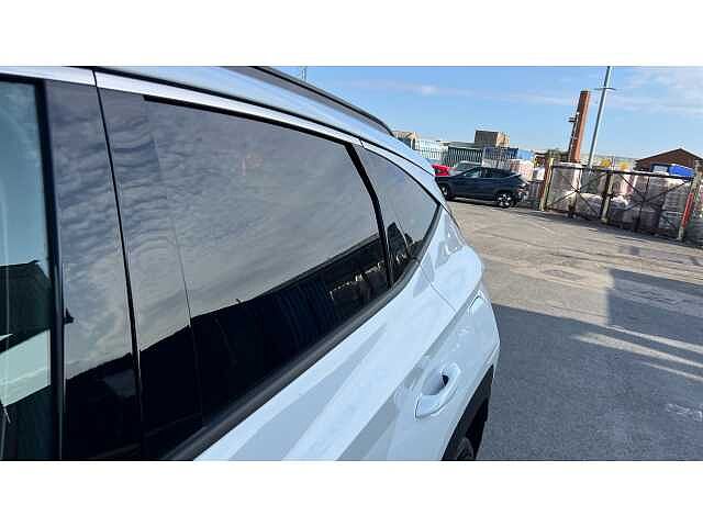 Hyundai TUCSON Tucson 1.6T Hybrid 239ps Ultimate AU White
