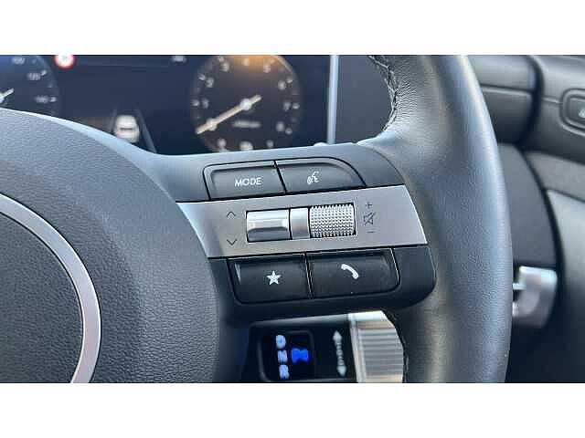 Hyundai TUCSON Tucson 1.6T Hybrid 239ps Ultimate AU White