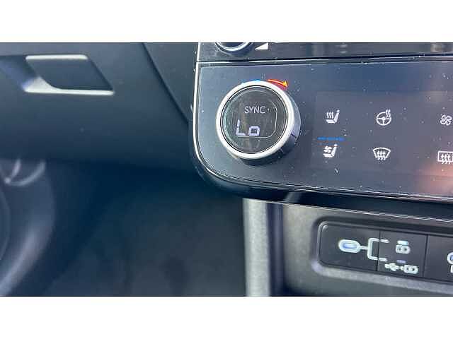 Hyundai TUCSON Tucson 1.6T Hybrid 239ps Ultimate AU White