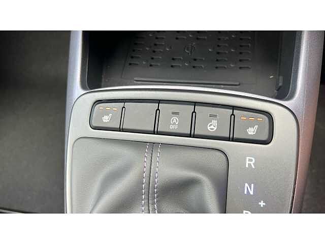 Hyundai i10 I10 1.2 [79] Premium 5dr Auto [Nav]