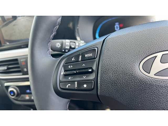 Hyundai i10 I10 1.2 [79] Premium 5dr Auto [Nav]