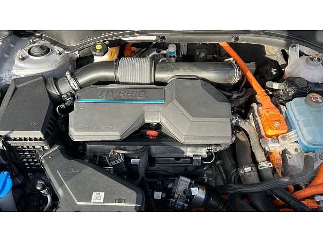 Hyundai SANTA FE SANTA FE 1.6 TGDi Plug-in Hybrid Ultimate 5dr 4WD Auto SILVER