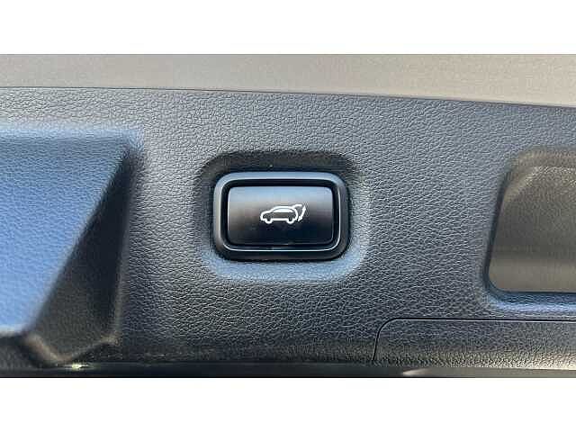 Hyundai SANTA FE SANTA FE 1.6 TGDi Plug-in Hybrid Ultimate 5dr 4WD Auto SILVER