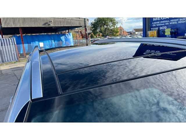 Hyundai SANTA FE SANTA FE 1.6 TGDi Plug-in Hybrid Ultimate 5dr 4WD Auto SILVER